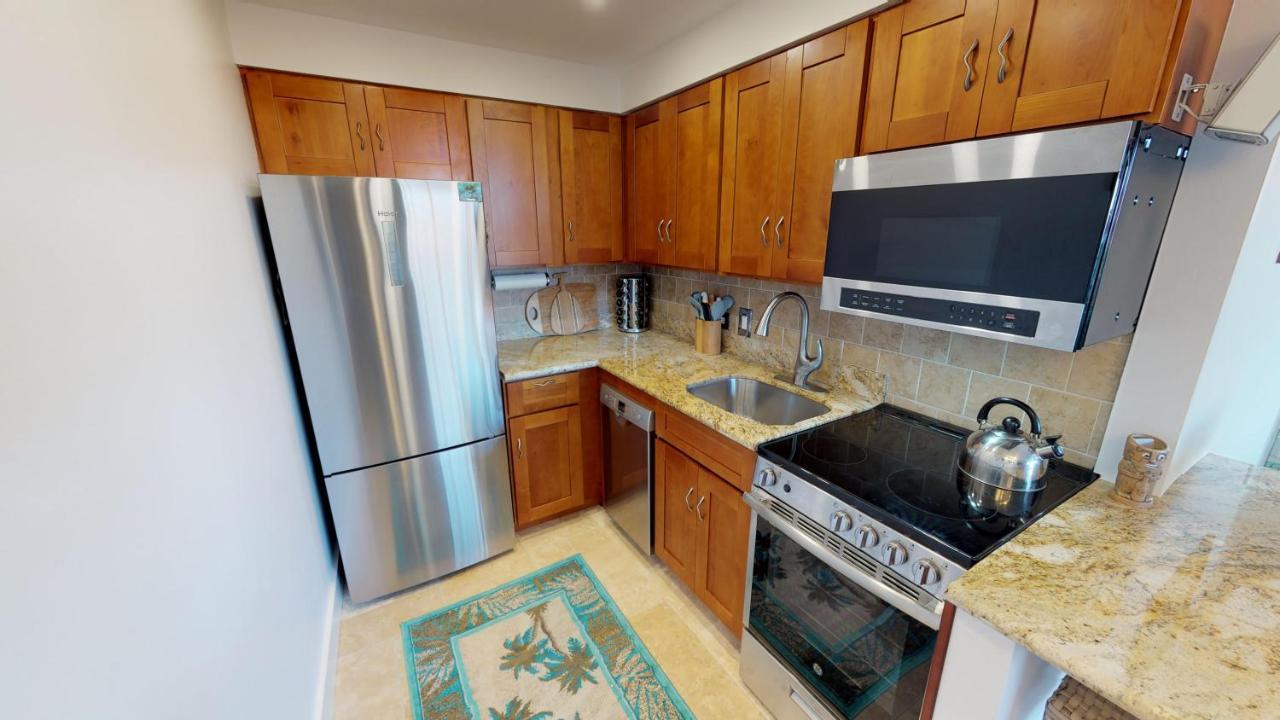 Stunning Sunsets And Oceanview'S At Paki Maui Apartment Lahaina Exterior photo